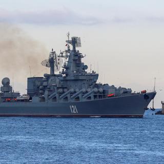 Le croiseur Moskva dans le port de Sebastopol, le 16 novembre 2021. [Reuters - Alexey Pavlishak]