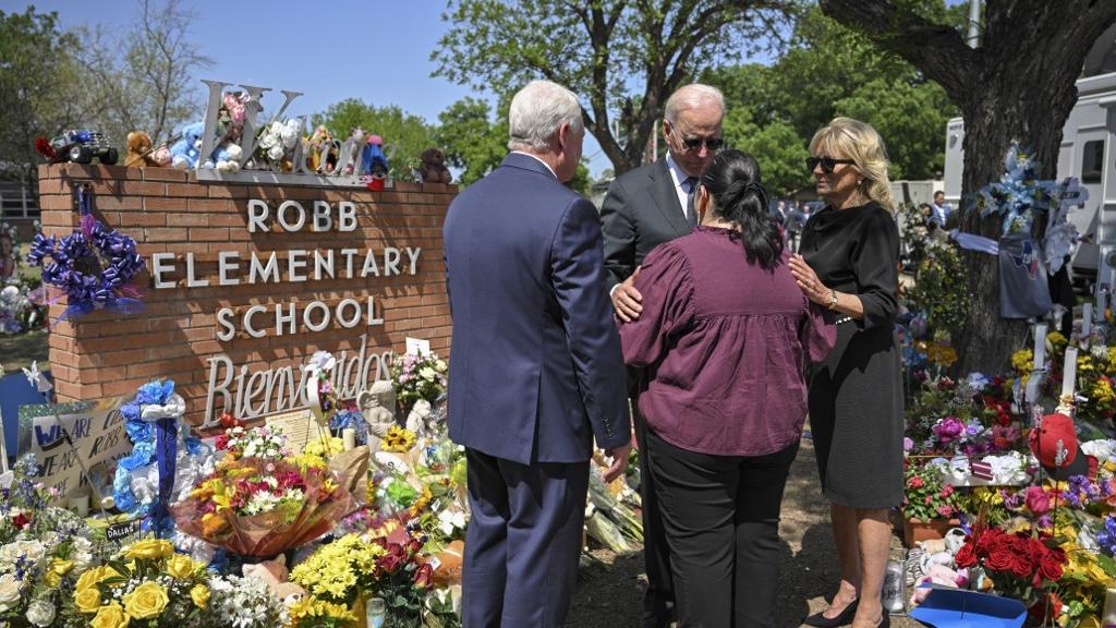 Joe Biden est arrivé à Uvalde, pour tenter d'apaiser la souffrance après la tuerie qui a fait 21 morts. [AFP - Mandel Ngan]
