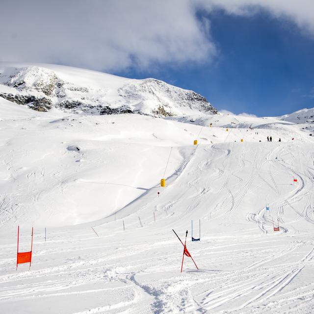 La descente de Zermatt-Cervinia, se déroulant entre deux pays, une première dans l'histoire, n'aura pas lieu cette année en raison des conditions météorologiques. [Jean-Christophe Bott]