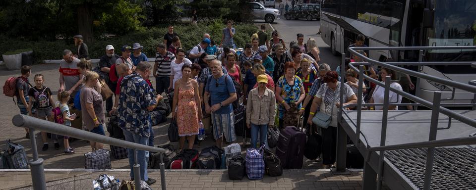 En Suisse, l'armée va augmenter le nombre de places d'hébergement pour les réfugiés ukrainiens. [AP Photo - Nariman El-Mofty]