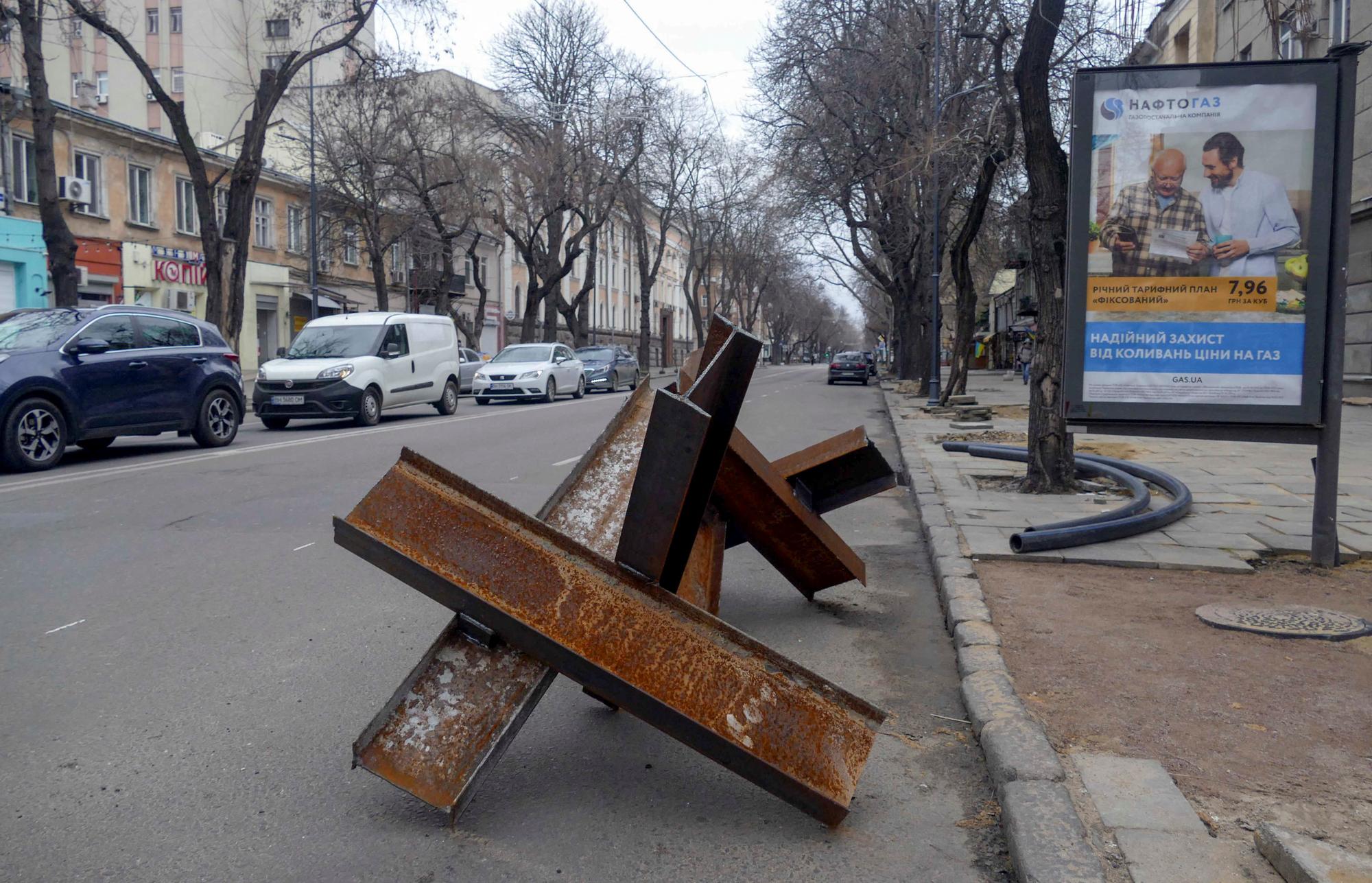 Un obstacle anti-tank photographié dans les rues d'Odessa le 5 mars 2022. [Reuters - Igor Tkachenko]