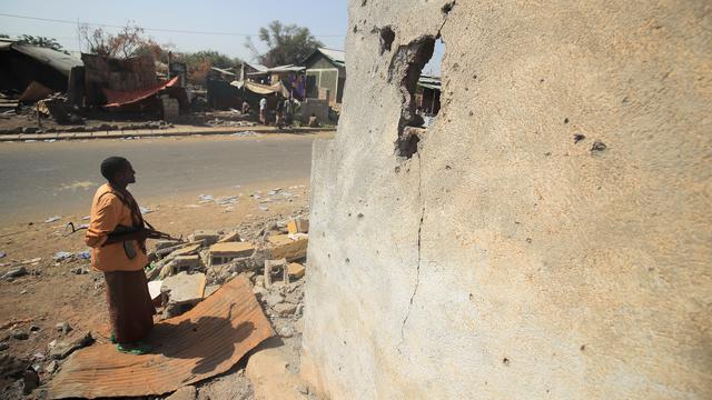 Un homme armé dans la région d'Afar, en Ethiopie. [Reuters - Tiksa Negeri]