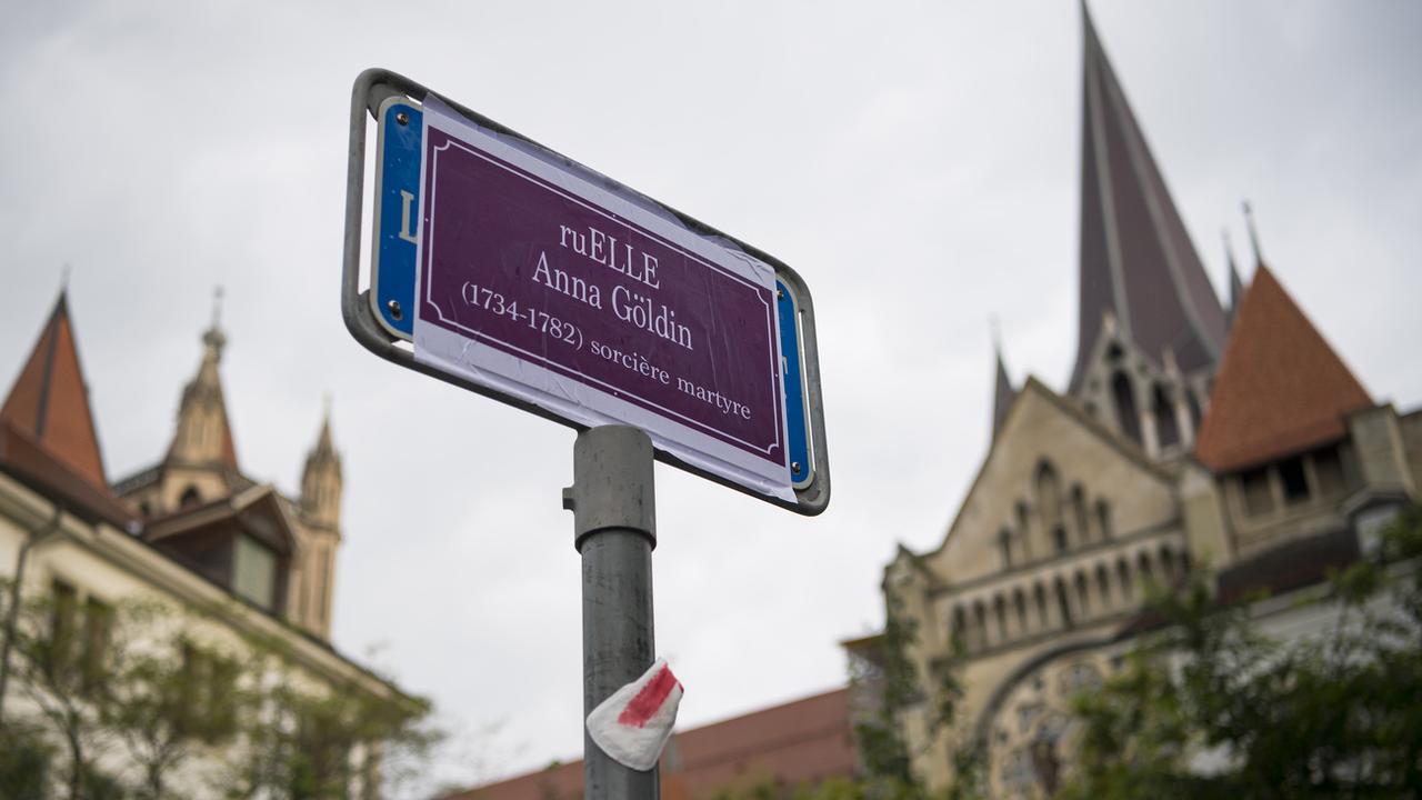 La Ville de Lausanne s'est fixé pour objectif de pourvoir trente rues et espaces publics lausannois de noms féminins d'ici la fin de la législature, en 2026. [KEYSTONE - JEAN-CHRISTOPHE BOTT]