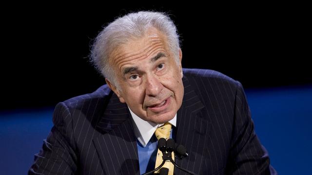 L'homme d'affaires multi-milliardaire Carl Icahn prêt à affronter McDonald's sur le traitement des porcs. [Mark Lennihan]