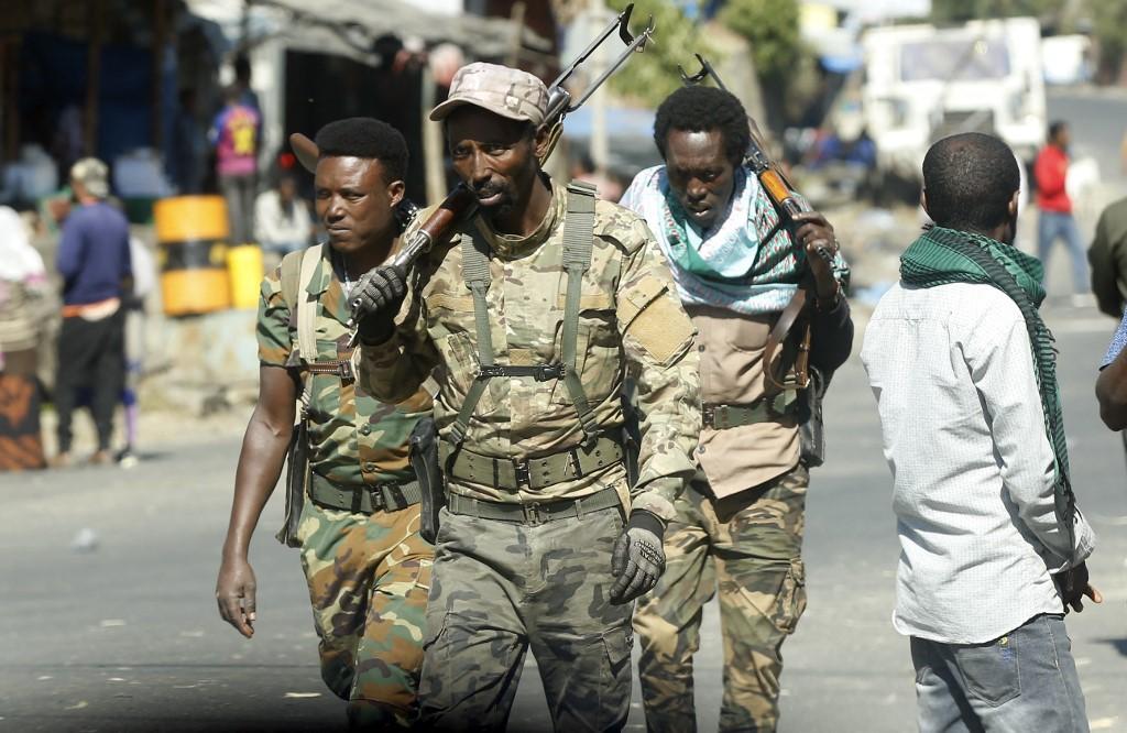 Soldats éthiopiens dans une rue d'Amhara, au Tigré, en décembre 2021. [Anadolu Agency/AFP - Minasse Wondimu Hailu]