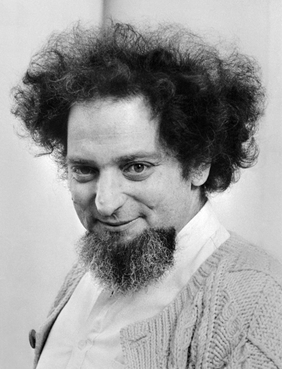 Portrait de l'écrivain français Georges Perec (1936-1982), pris à Paris, le 10 novembre 1978.