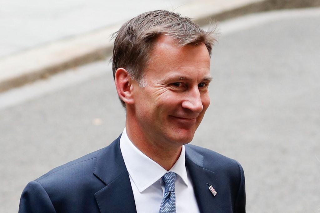 Jeremy Hunt a été nommé vendredi ministre des Finances par la Première ministre Liz Truss peu après le limogeage de l'ancien Chancelier de l'Échiquier Kwasi Kwarteng. [afp - Adrian DENNIS]