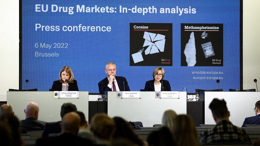 Le rapport sur les drogues en Europe a été présenté lors d'une conférence de presse à Bruxelles, 06.05.2022. [AFP - Kenzo Tribouillard]