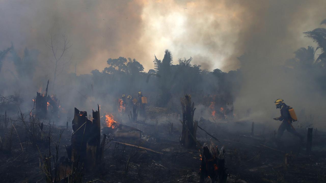 Les surfaces incendiées au Brésil ont presque doublé en novembre [AP Photo/KEYSTONE - Edmar Barros]