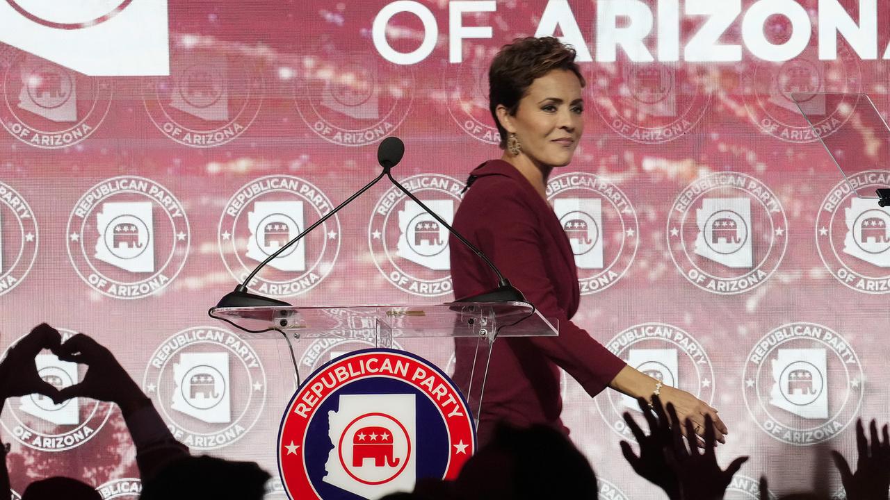 La candidate républicaine Kari Lake a échoué lundi à s'emparer du siège de gouverneure de l'Arizona. [AP Photo - Ross D. Franklin]