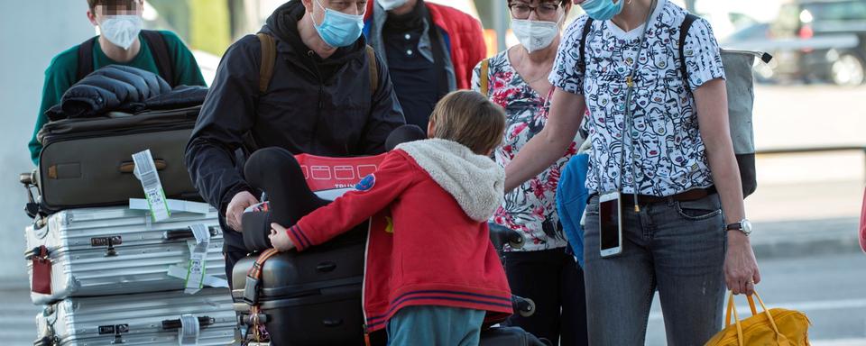 Les Suisses réservent leurs vacances d'été: interview de Stéphane Jayet. [Keystone - Cati Cladera]