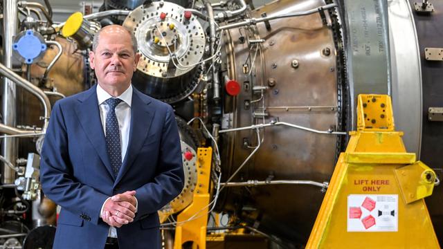 Olaf Scholz ouvre la porte à une prolongation des centrales nucléaires. [KEYSTONE - SASCHA STEINBACH]