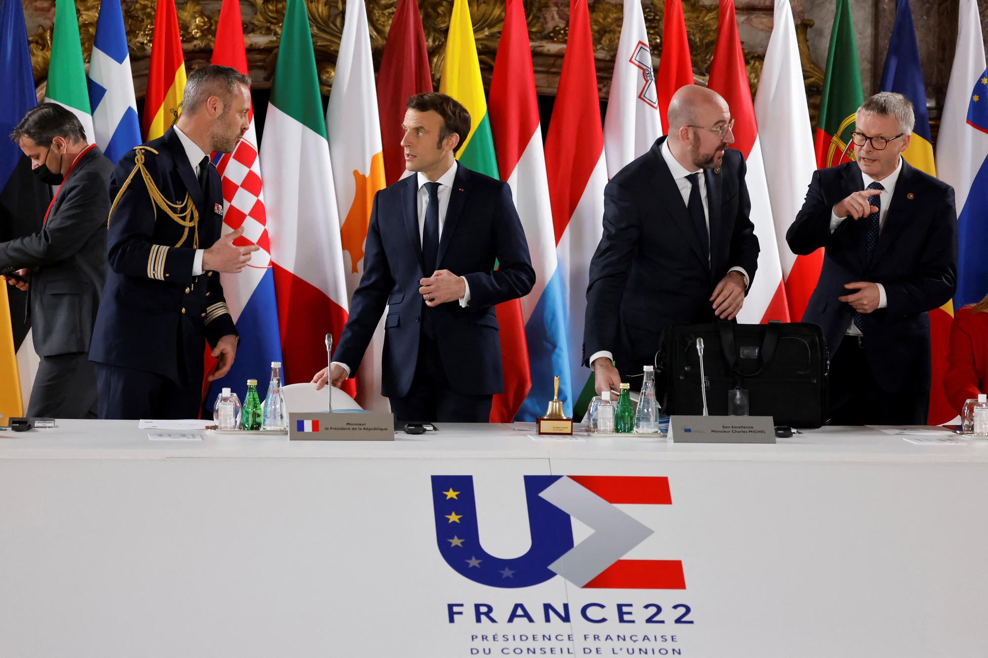 Les chefs d'Etat et de gouvernement de l'UE étaient réunis dans le cadre prestigieux du Château de Versailles. [reuters - Ludovic Martin]
