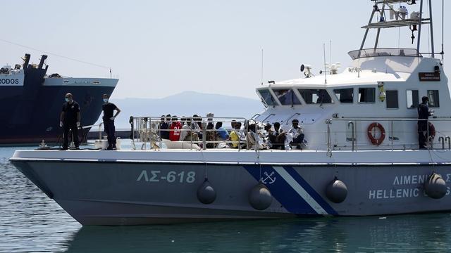 Les garde-côtes grecs ont pu sauver un certains nombre de naufragés (image d'illustration). [AP/Keystone - Panagiotis Balaskas]
