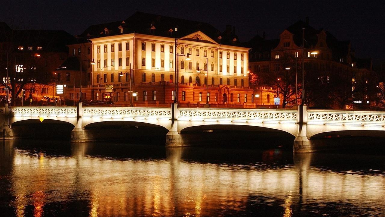 Le pont Rudolf-Brun à Zurich. [Keystone - Eddy Risch]