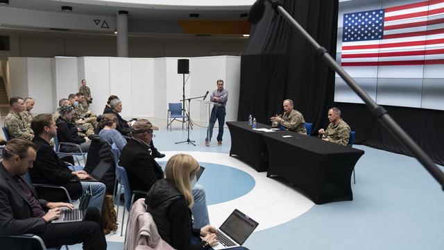 Les responsables américains n'ont confirmé la présence d'Antony Blinken et Lloyd Austin qu'à leur retour en Pologne. [Keystone - AP Photo/Alex Brandon, Pool]