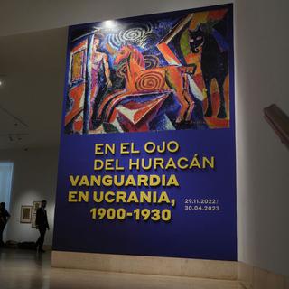 Affiche de l'exposition "Dans l'oeil du cyclone. Avant-garde en Ukraine, 1900-1930" au musée  Thyssen-Bornemisza à Madrid. [Keystone - Paul White]