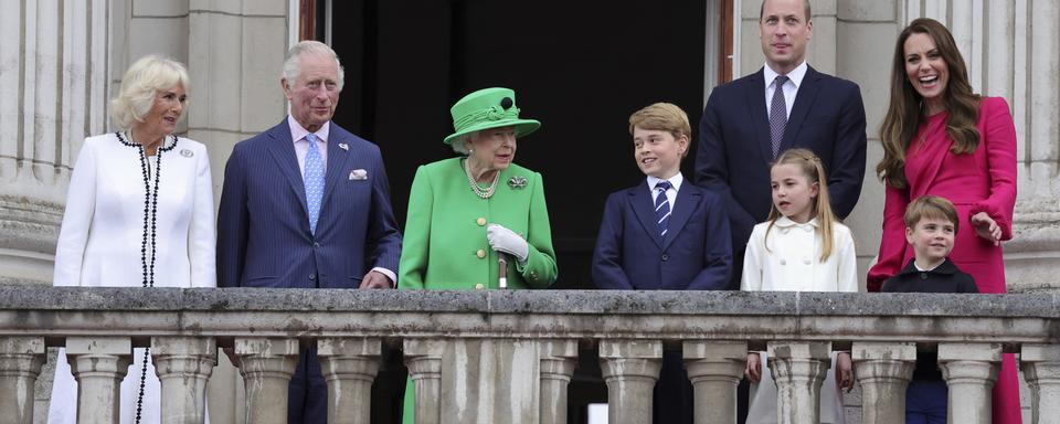 Apparition de la reine au balcon de Buckingham. [Keystone - Chris Jackson]