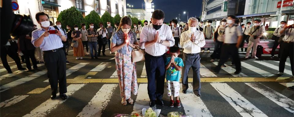 Le Japon est en deuil au lendemain de l'assassinat de Shinzo Abe. [Keystone]