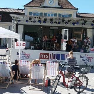 "Les bonnes ondes" investi la ville de Delémont.