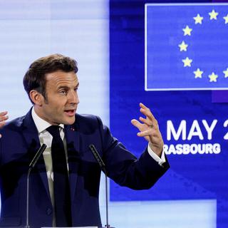 Le président français Emmanuel Macron lors de la Conférence sur l'avenir de l'Europe à Strasbourg. [Keystone/EPA - Ronald Wittek]