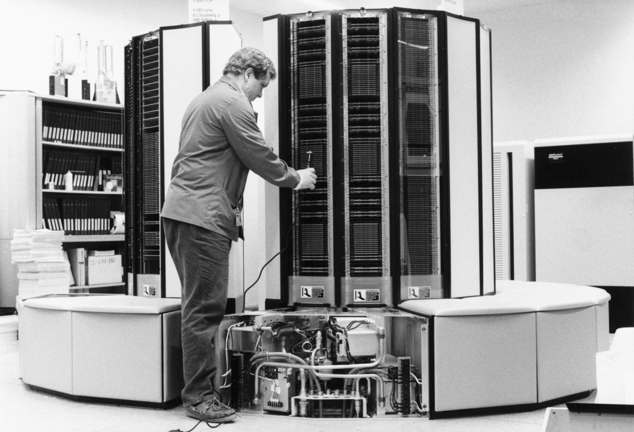 Le superordinateur "Cray" a été conçu par l'ingénieur du même nom dans les années 70. [Keystone - STR]