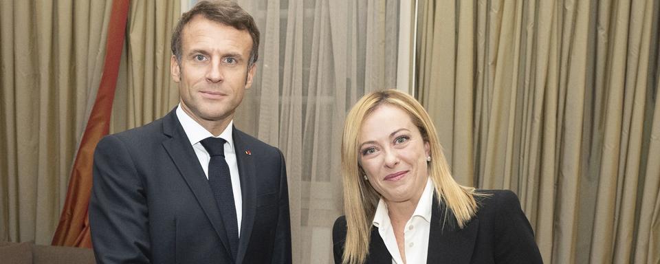 Première rencontre entre Giorgia Meloni et Emmanuel Macron, le 23 octobre 2022 à Rome. [EPA/Keystone - Filippo Attili]