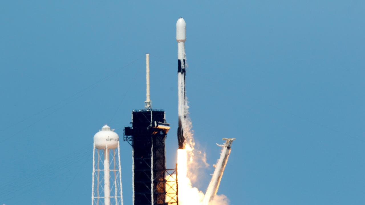 Une fusée Falcon 9 de SpaceX photographiée le 22 avril 2020 en Floride. [reuters - Joe Skipper]