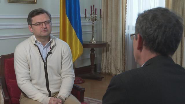 Le chef de la diplomatie ukrainien, Dmytro Kuleba, en entretien avec Philippe Revaz à Kiev le 14 avril 2022. [RTS - DR]