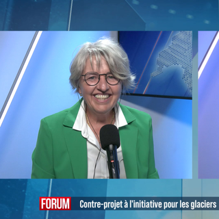 Débat entre Pierre-André Page, conseiller national (UDC/FR), et Elisabeth Baume-Schneider, conseillère aux Etats (PS/JU). [RTS]