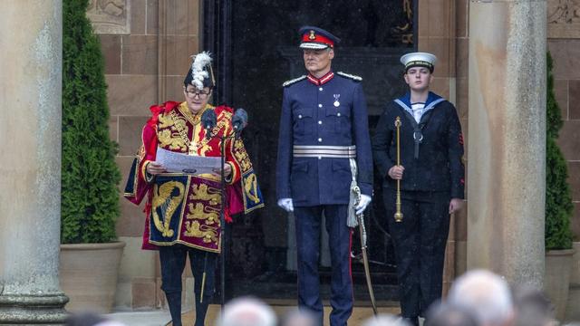 Charles III a été officiellement proclamé roi dimanche lors d'une cérémonie à Belfast. [AFP - paul Faith]