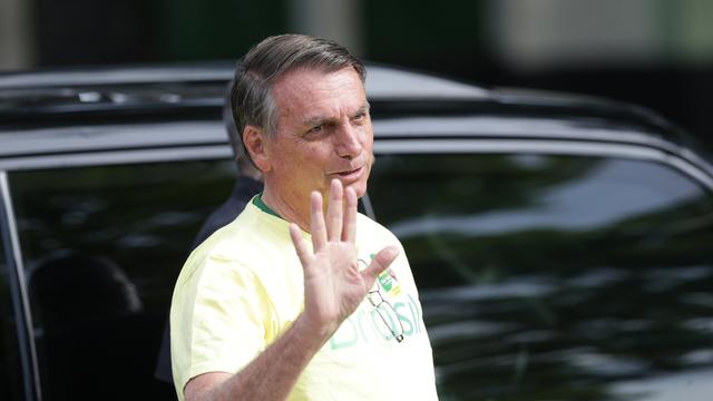 Le président sortant Jair Bolsonaro au moment de voter pour le 2ème tour de la présidentielle brésilienne. [EPA/Keystone - Andre Coelho]