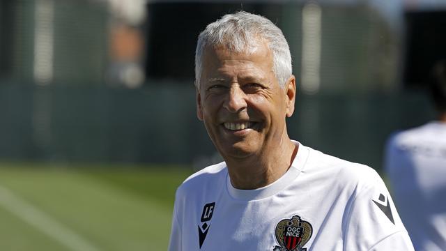 Lucien Favre nourrit de grandes ambitions avec l'OGC Nice pour la saison 2022-2023 de Ligue 1. [EPA/SEBASTIEN NOGIER]