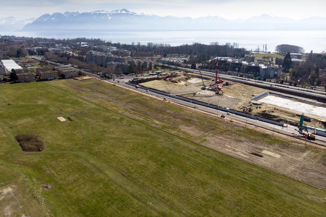 Le terrain sur lequel est prévu le futur campus. [Keystone - Laurent Gilliéron]