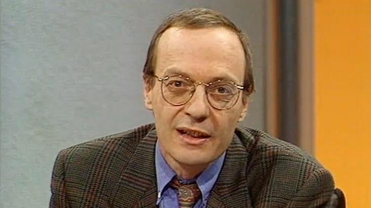 Patrick Nordmann dans l'émission Le Fond de la Corbeille en 1997. [RTS]