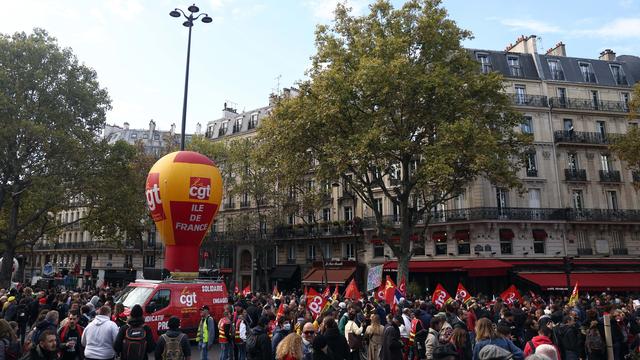 Manifestations dans toute la France pour les salaires et les retraites. [keystone - Mohammed Badra]