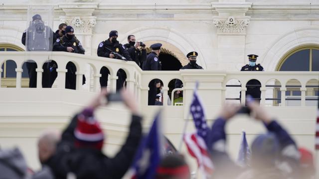 Un des meneurs de l'assaut contre le Capitole aux Etats-Unis a été arrêté. [AP - Julio Cortez]