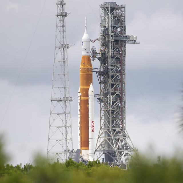 La fusée Orion du programme spatial Artemis de la NASA prête au décollage au Kennedy Space Center en Floride. [EPA - Joel Kowsky - Keystone]