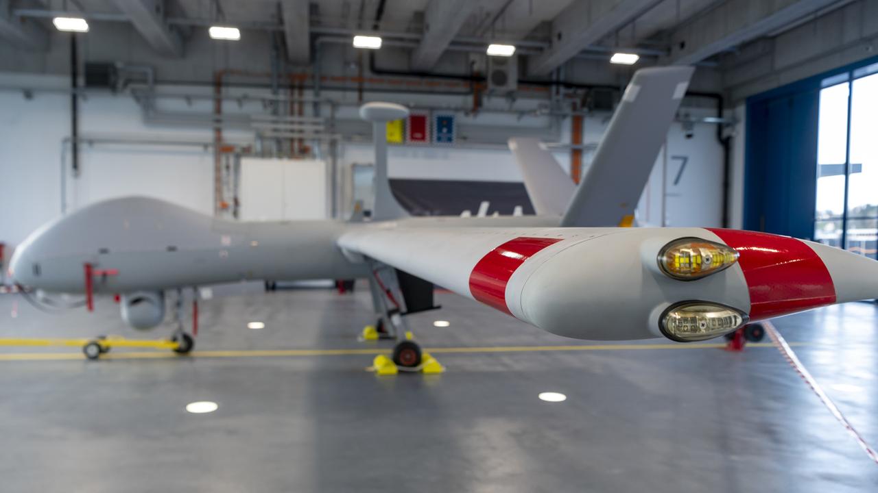 Un drone Hermes 900 HFE présenté à Emmen (LU) en décembre 2019. [Keystone - Georgios Kefalas]