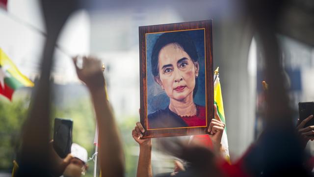 Aung San Suu Kyi condamnée à trois ans de prison supplémentaires. [Keystone - Diego Azubel]