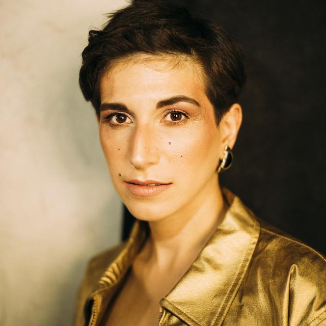 La mezzo-soprano Julia Deit-Ferrand. [https://juliadeitferrand.com/ - © Nadia Tarra]