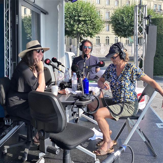 June Milo, Yves-Alain Cornu et Florence Grivel dans l'émission Les bonnes ondes le 20.07.2022 [RTS]