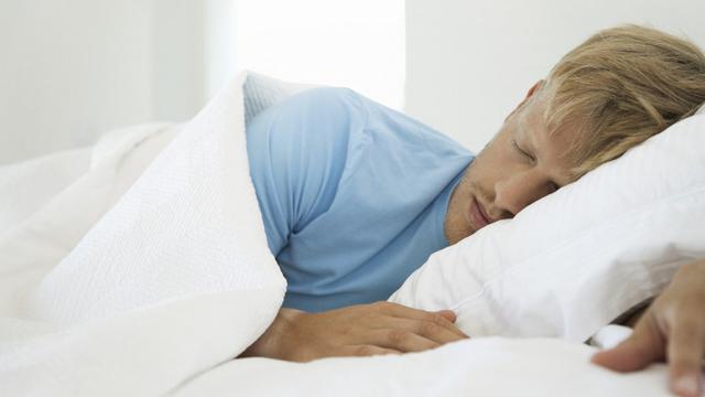 Dormir trop ou trop peu a un impact sur notre santé. [AFP - Antoine Arraou]