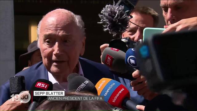 Sepp Blatter et Michel Platini sont acquittés par le Tribunal pénal fédéral, au terme d'un procès très médiatisé