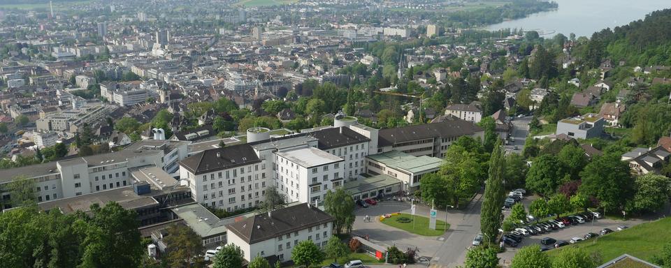 Vue aérienne sur le Centre hospitalier de Bienne. [CHB]