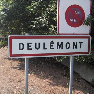 La ville française de Deûlémont. [Wikimedia Commons - Pelerin]