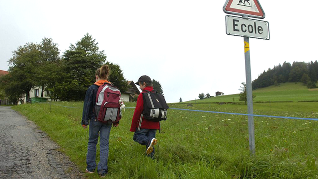 Le projet Ma journée à l'école (MAE) doit être mis en place à Neuchâtel, La Chaux-de-Fonds, Val-de-Ruz et la Grande Béroche. [Keystone - Sandro Campardo]