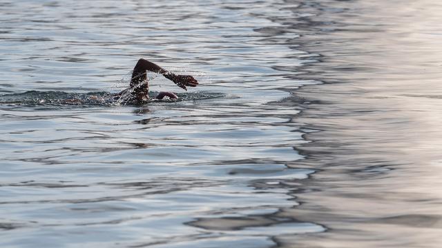 Les eaux du Léman attendent un brassage complet depuis une décennie. [KEYSTONE - MARTIAL TREZZINI]