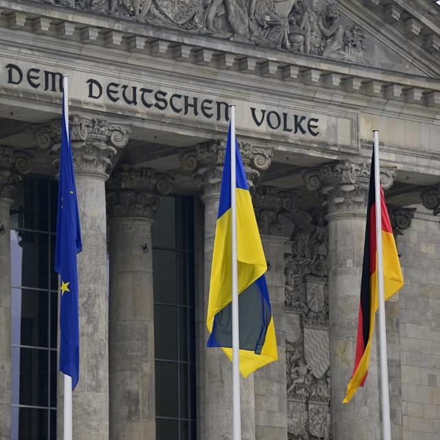 En Allemagne, la guerre en Ukraine fait bouger les lignes des partis. [AFP - Tobias Schwarz]