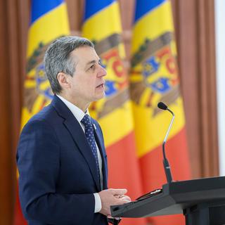 Le président de la Confédération Ignazio Cassis en Moldavie. [Keystone/EPA - Dumitru Doru]